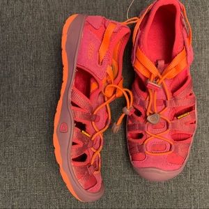 Keen washable water shoes